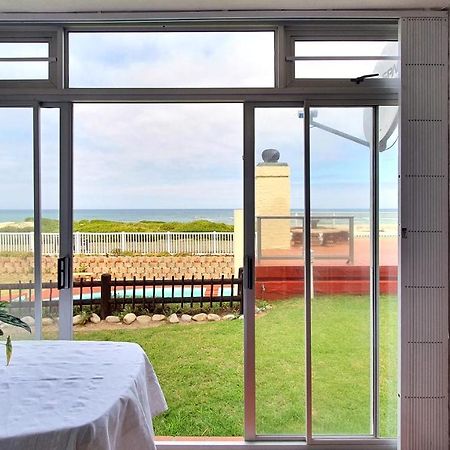 Family Beach Escape: Fully-Equipped 6 Sleeper Apartment Jeffreys Bay Exterior photo
