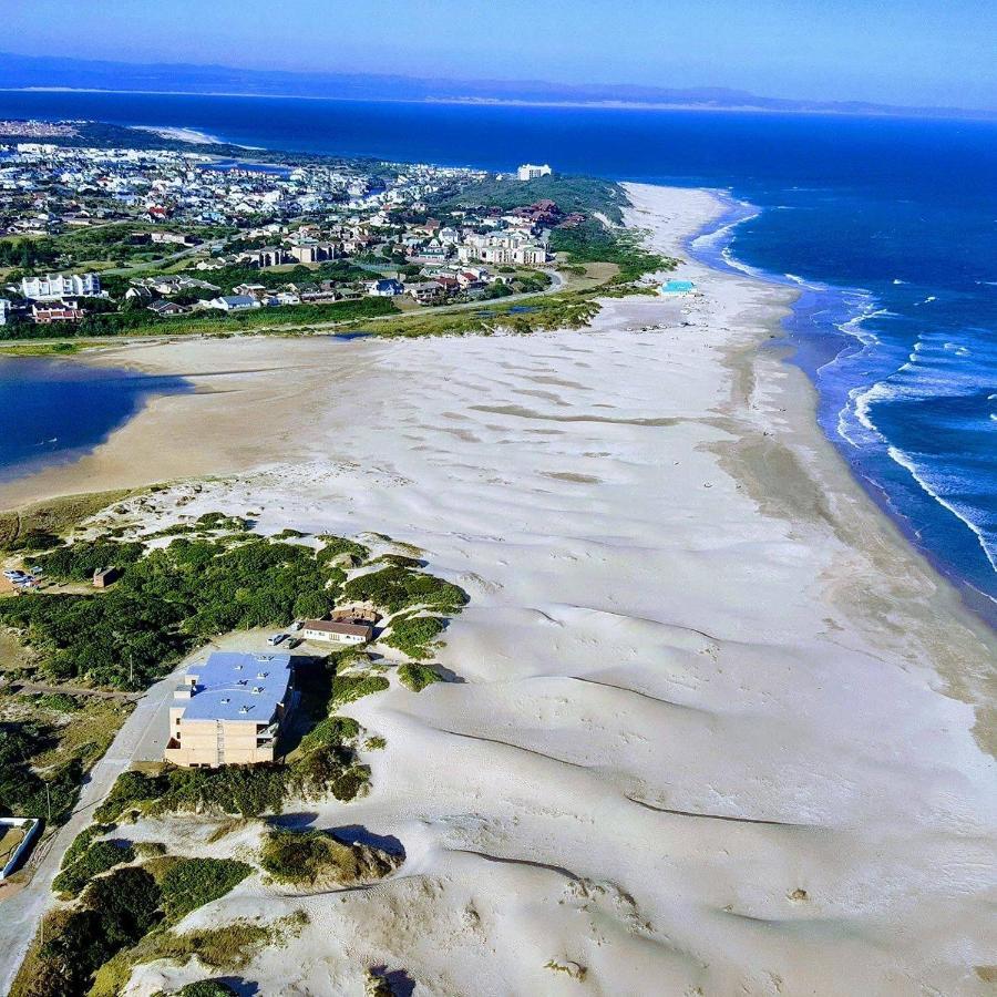 Family Beach Escape: Fully-Equipped 6 Sleeper Apartment Jeffreys Bay Exterior photo