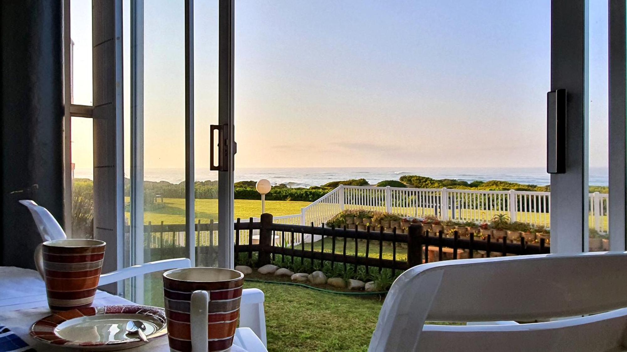 Family Beach Escape: Fully-Equipped 6 Sleeper Apartment Jeffreys Bay Exterior photo